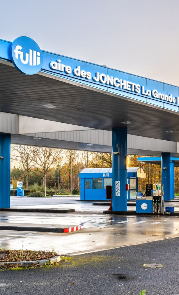 Fulli - Aire des Jonchets-la-Grande-Paroisse - Station-service - Forges